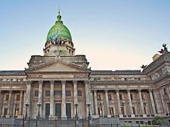 El Jefe de Gabinete, Manuel Adorni, anunció el envío de los proyectos al Congreso. El Jefe de Gabinete, Manuel Adorni, anunció el envío de los proyectos al Congreso.