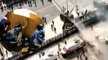 el gobierno denunciara por terrorismo a los atacantes que tiraron bombas molotov en el congreso el gobierno denunciara por terrorismo a los atacantes que tiraron bombas molotov en el congreso