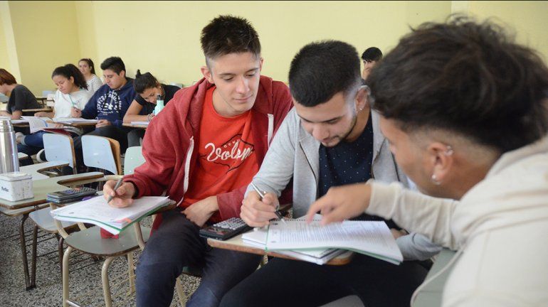 Prorrogan la regularidad de los cursados en la UNCo