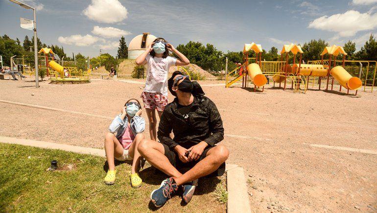 Suceso astronómico: se viene un choque de planeta y dos eclipses de Luna y Sol