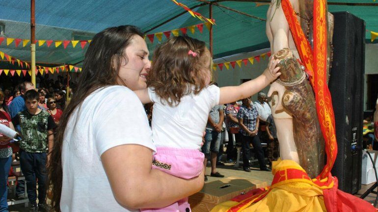 San Sebastián: grandes y chicos, movilizados por la fe en el santo de los crianceros