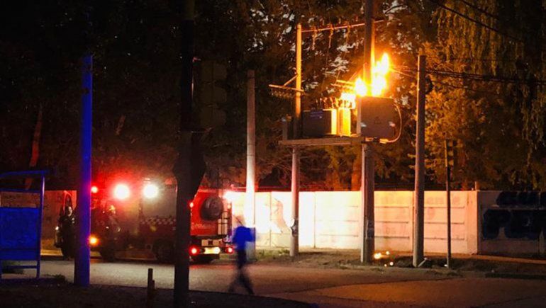 Explotó un transformador y provocó cortes de luz en la ciudad