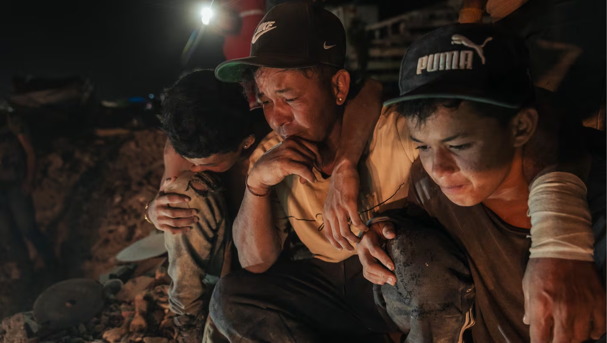 Dos hermanos sobrevivieron al terremoto en Venezuela y volvieron a sufrir el horror en Colombia.