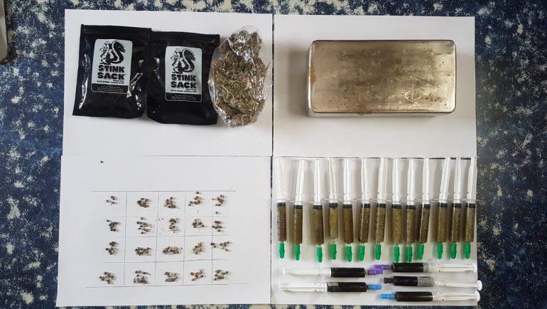 Viajaba a San Martín de los Andes y lo demoraron con marihuana