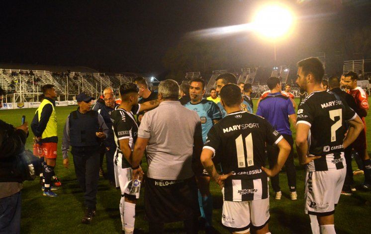 Partido suspendido: el informe policial le echó tierra a Cipolletti