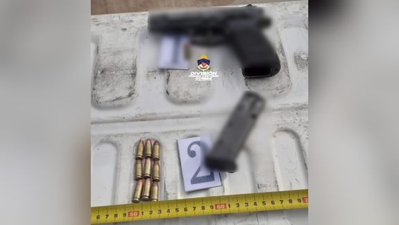 Vio a la Policía y salió corriendo: tenía una pistola con el cargador lleno