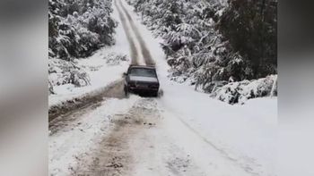 El R12 enfrentó con hidalguía un camino cubierto de nieve y hielo. El R12 enfrentó con hidalguía un camino cubierto de nieve y hielo.