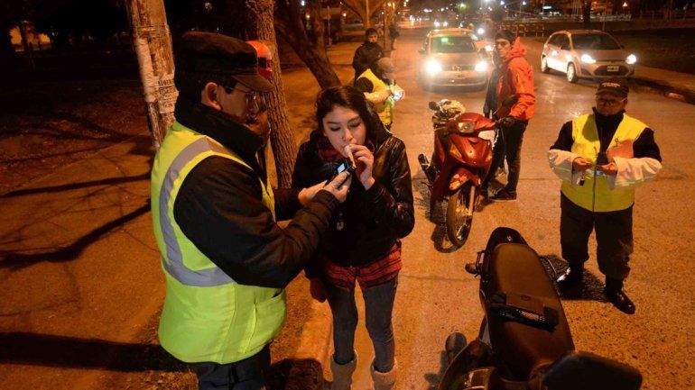 Muchos se mostraron a favor de la medida. La mayoría estaba al tanto de los estrictos controles que realizarían el Municipio y la Policía.