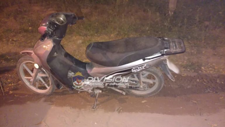 Una pareja fue detenida por robar una moto en el Oeste