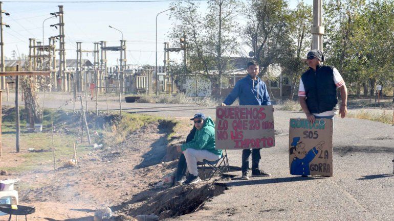 Vecinos de los terrenos ocupados en Parque Industrial.