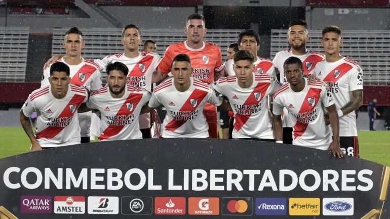 ¿Cuánto se pagó cada camiseta en la subasta de River?