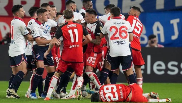 El momento más caliente entre River y Nacional.