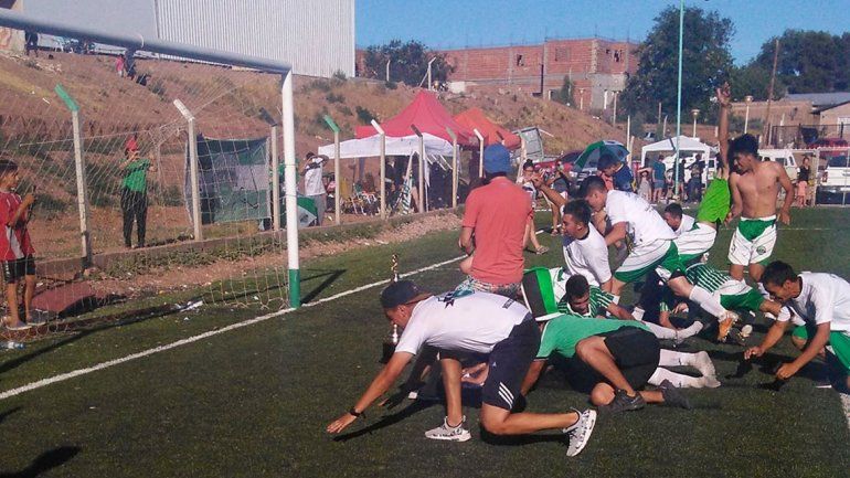 El campeón de la B no sube y hoy puede bajar el rey de la A