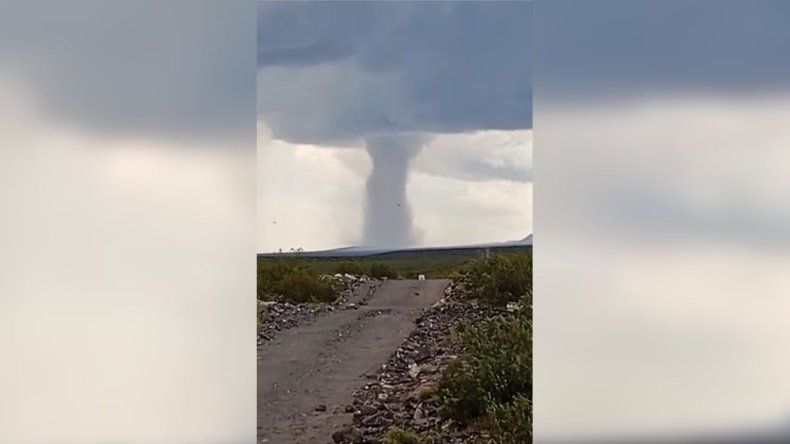 Otra vez un tornado tocó territorio neuquino: ¿Dónde fue? | LM Neuquen Otra vez un tornado tocó territorio neuquino: ¿Dónde fue?