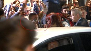 asi fue el momento en que le gatillaron a cristina fernandez asi fue el momento en que le gatillaron a cristina fernandez