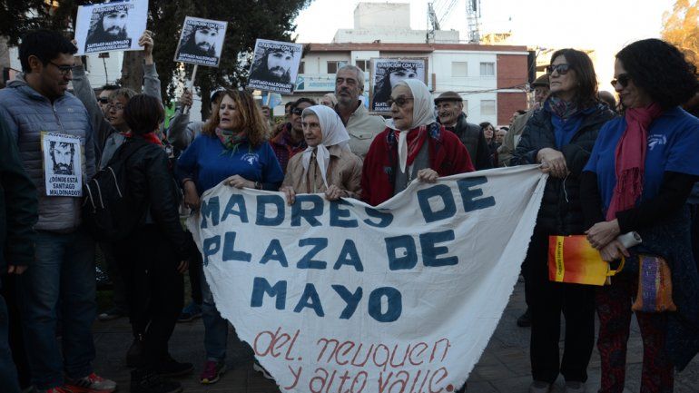 Convocan a marchar a dos meses de la desaparición de Santiago Maldonado