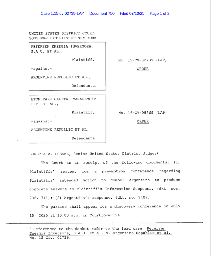 El escrito por el que la jueza Preska citó a las partes en el juicio por YPF (Foto: Sebastián Soler X: @TommyBarbanBA) El escrito por el que la jueza Preska citó a las partes en el juicio por YPF (Foto: Sebastián Soler X: @TommyBarbanBA)