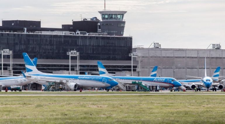 Alerta por una protesta inédita que afectaría los vuelos este viernes en todo el país
