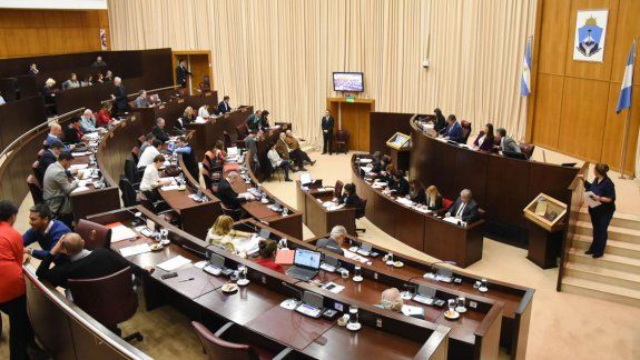 Dos diputados renuncian para integrar la Magistratura