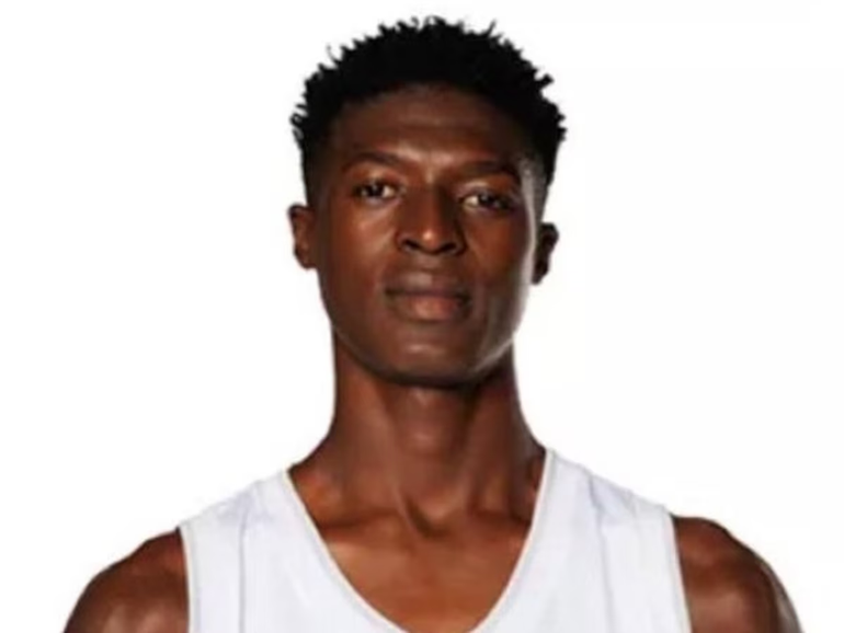 Polémica por el jugador del Real Madrid que tiene 11 años y mide más de dos metros