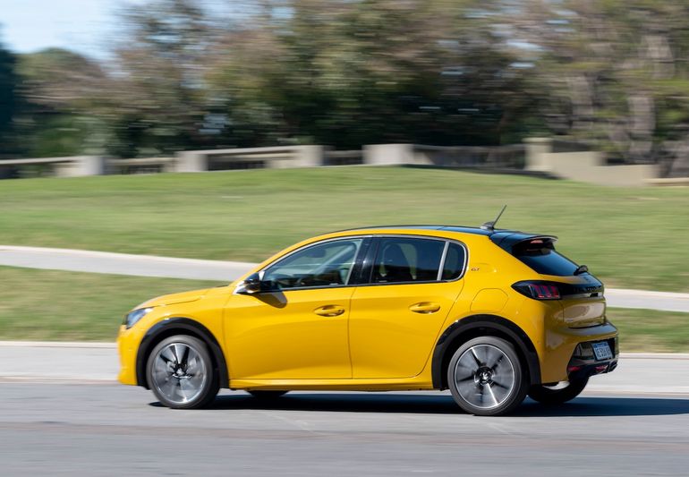 Peugeot 208 GT, el modelo deportivo de la gama. Peugeot 208 GT, el modelo deportivo de la gama.