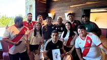 en el dia libre, marcelo gallardo y los jugadores de river recibieron a los hinchas neuquinos en el dia libre, marcelo gallardo y los jugadores de river recibieron a los hinchas neuquinos