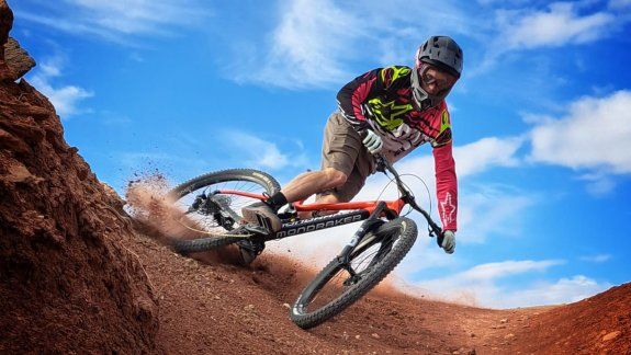 El enduro llega a la barda de Neuquén.