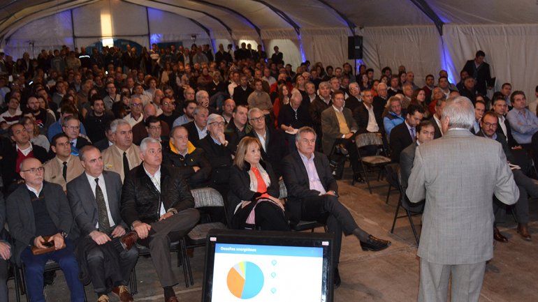 Sapag: El desafío es atraer nuevos mercados