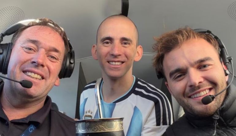 El gendarme argentino llegó al país. El gendarme argentino llegó al país.