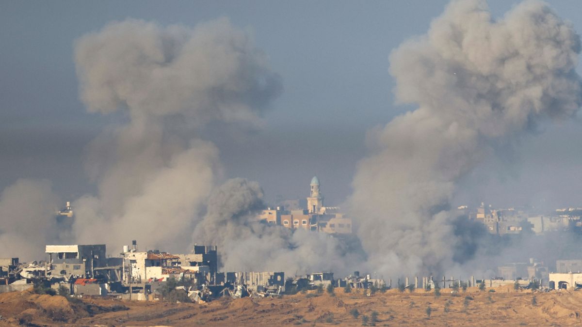 Israel volvió a bombardear Gaza: murieron cientos de civiles thumbnail
