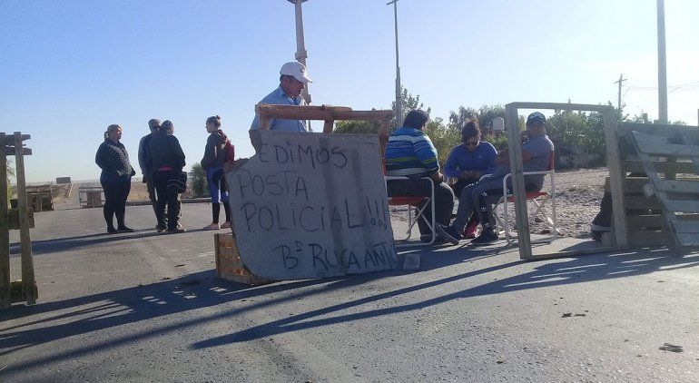 Volvieron a cortar la calle para pedir más seguridad