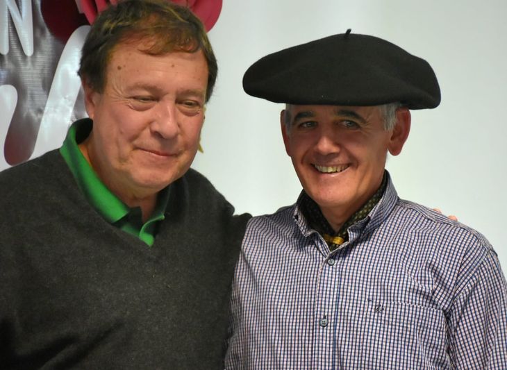 El Gobernador Weretilneck y Dante Segatori, se mostraron optimistas sobre el futuro de sector. El Gobernador Weretilneck y Dante Segatori, se mostraron optimistas sobre el futuro de sector.