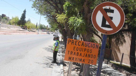Todo el corredor es controlado por inspectores. Piden precaución a la hora de transitar por la zona.