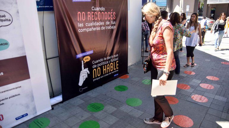 Lanzan una campaña para concientizar sobre los micromachismos