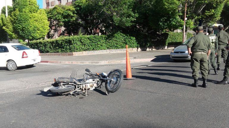 Dos heridos en un accidente sobre la Avenida Argentina