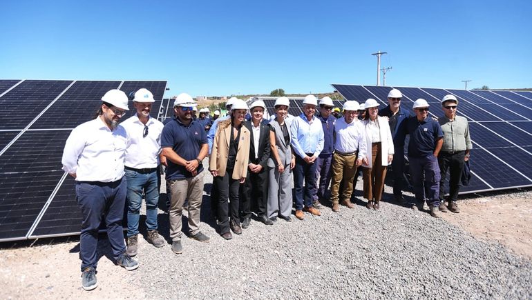 Quedó inaugurado el Parque Solar Los Chihuidos.