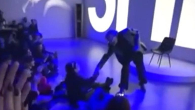 Romance recontra confirmado: el beso que selló el amor entre Fito Paez y Sofía Gala