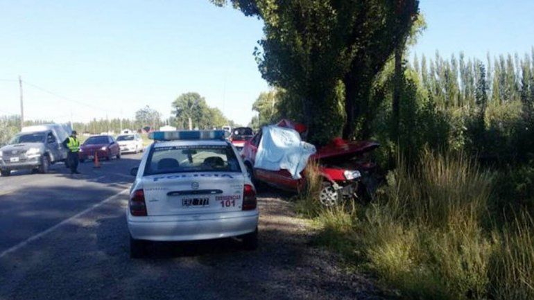Policial &nbsp;falleció al chocar contra un árbol que estaba al costado de la Ruta Nacional 22.&nbsp;