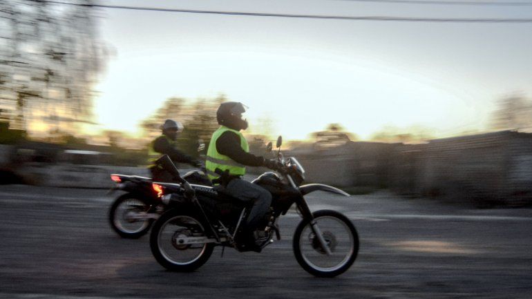 El joven contó durante el juicio el mal momento que pasó mientras el policía lo golpeaba a orillas del río.