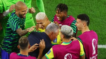 fuertes criticas a brasil por sus bailes en los festejos: no consigo creer lo que veo fuertes criticas a brasil por sus bailes en los festejos: no consigo creer lo que veo