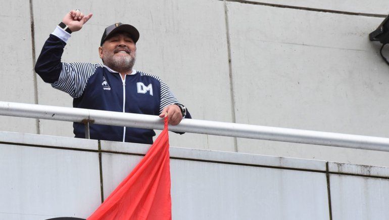 El Lobo de Diego visita Rosario y Newell´s armó una fiesta