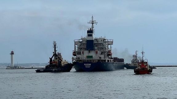 Partió desde Ucrania el primer barco con cereales
