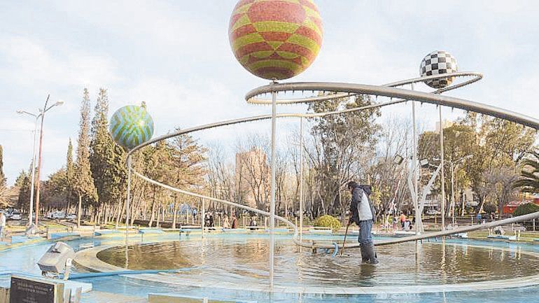 Los casos de vandalismo crecen en los espacios públicos de la ciudad.