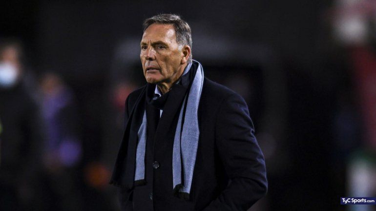 Las extrañas respuestas de Russo, señalado por la crisis de Boca