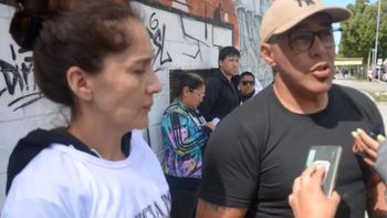 Bárbara y Pablo Sarmiento, madre y tío de Maximiliano Cifuentes, asesinado en las primera shoras de 2025 en Comodoro Rivadavia. Bárbara y Pablo Sarmiento, madre y tío de Maximiliano Cifuentes, asesinado en las primera shoras de 2025 en Comodoro Rivadavia.