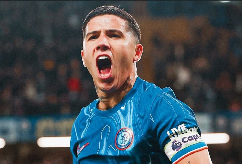 Enzo Fernández la rompió toda y le dio la victoria al Chelsea ante el Tottenham del Cuti Romero