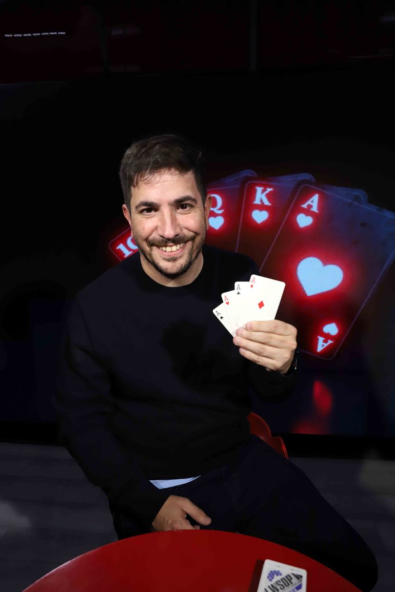 Gastón dice que en Argentina aún el póker no es un deporte mental, como en otros países. Se estidia y se desarrollan habilidades cognitivas únicas. Gastón dice que en Argentina aún el póker no es un deporte mental, como en otros países. Se estidia y se desarrollan habilidades cognitivas únicas.