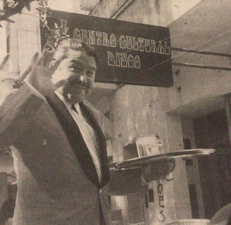  Germán Ramón fue uno de los primeros e históricos mozos que tuvo Tijuana, que se convirtió en todo un personaje. Cuando se fue de la confitería puso Katango, otro negocio muy recordado por una generación de neuquinos.