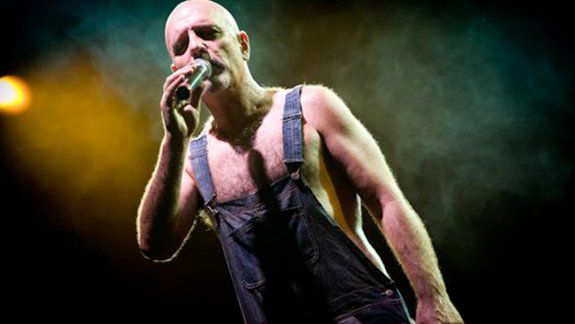 Volvió a cantar y admitió que sus dichos lo perjudicaron
