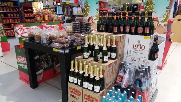 Muchos de los productos son más baratos si se compran en cajas navideñas que por separados.